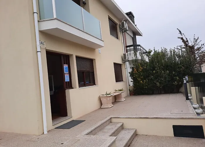 بيت ضيافة Maia Oporto Suites