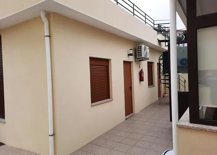 Maia Oporto Suites Gæstehus 3*